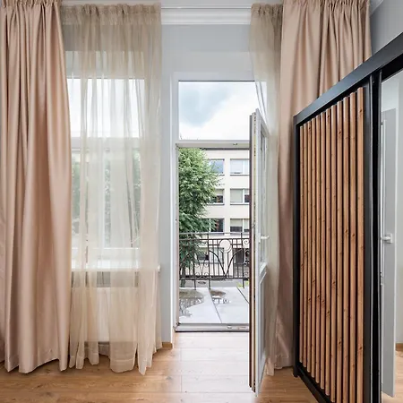 Elegant City Center With Free Parking By Polo Apartment