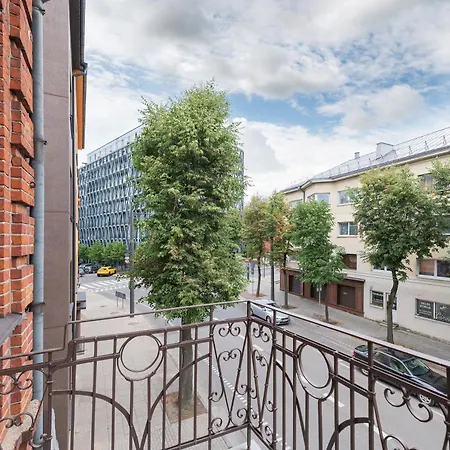 Elegant City Center With Free Parking By Polo